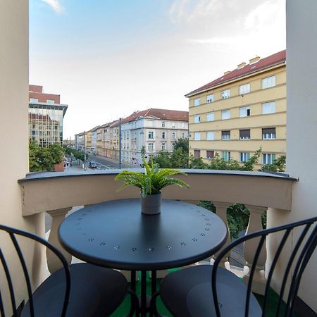 Evita Accommodation Zagreb Exterior photo